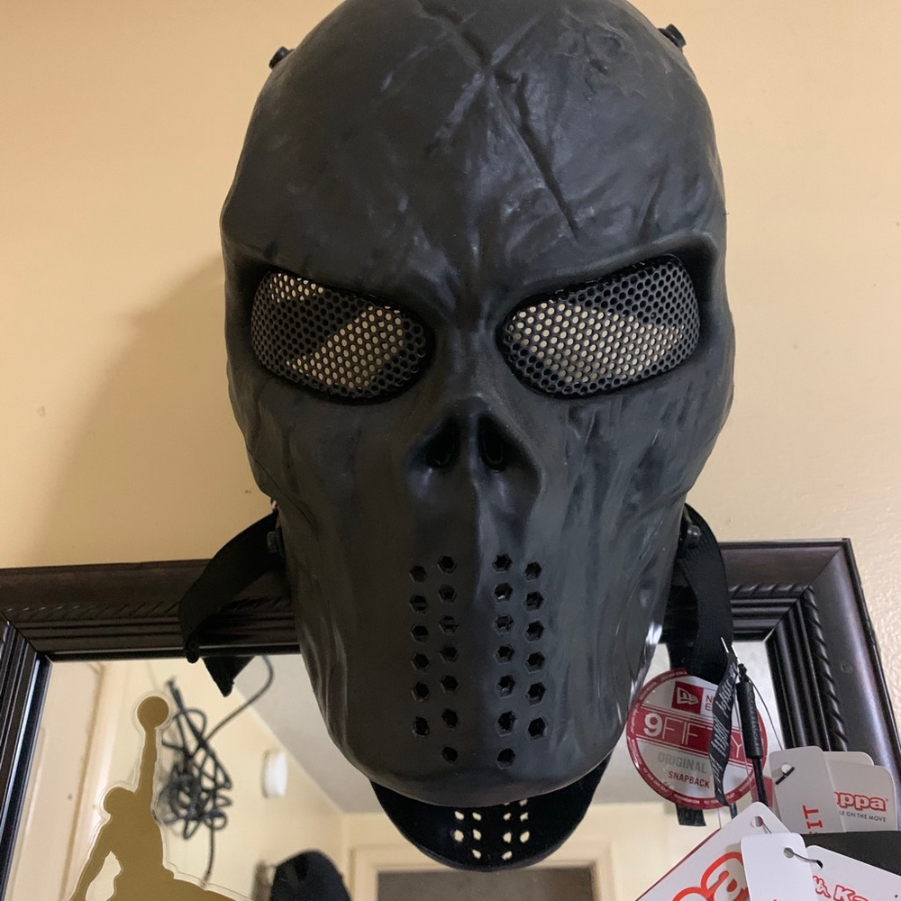 Mask rated for paintball tournaments new!